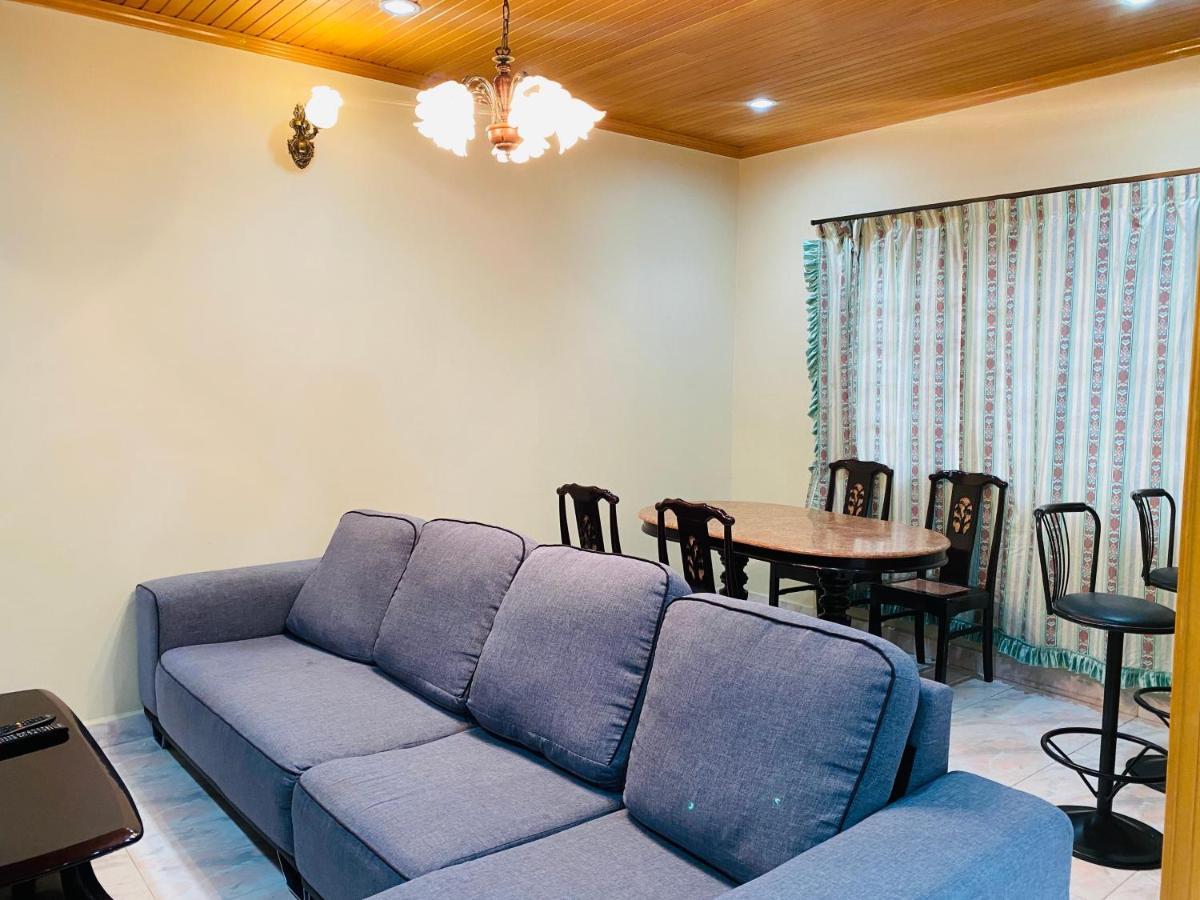 Hotel 100 Oastel Coliving Tanah Rata Exterior foto