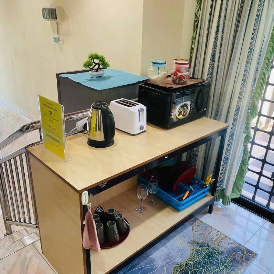 Hotel 100 Oastel Coliving Tanah Rata Exterior foto