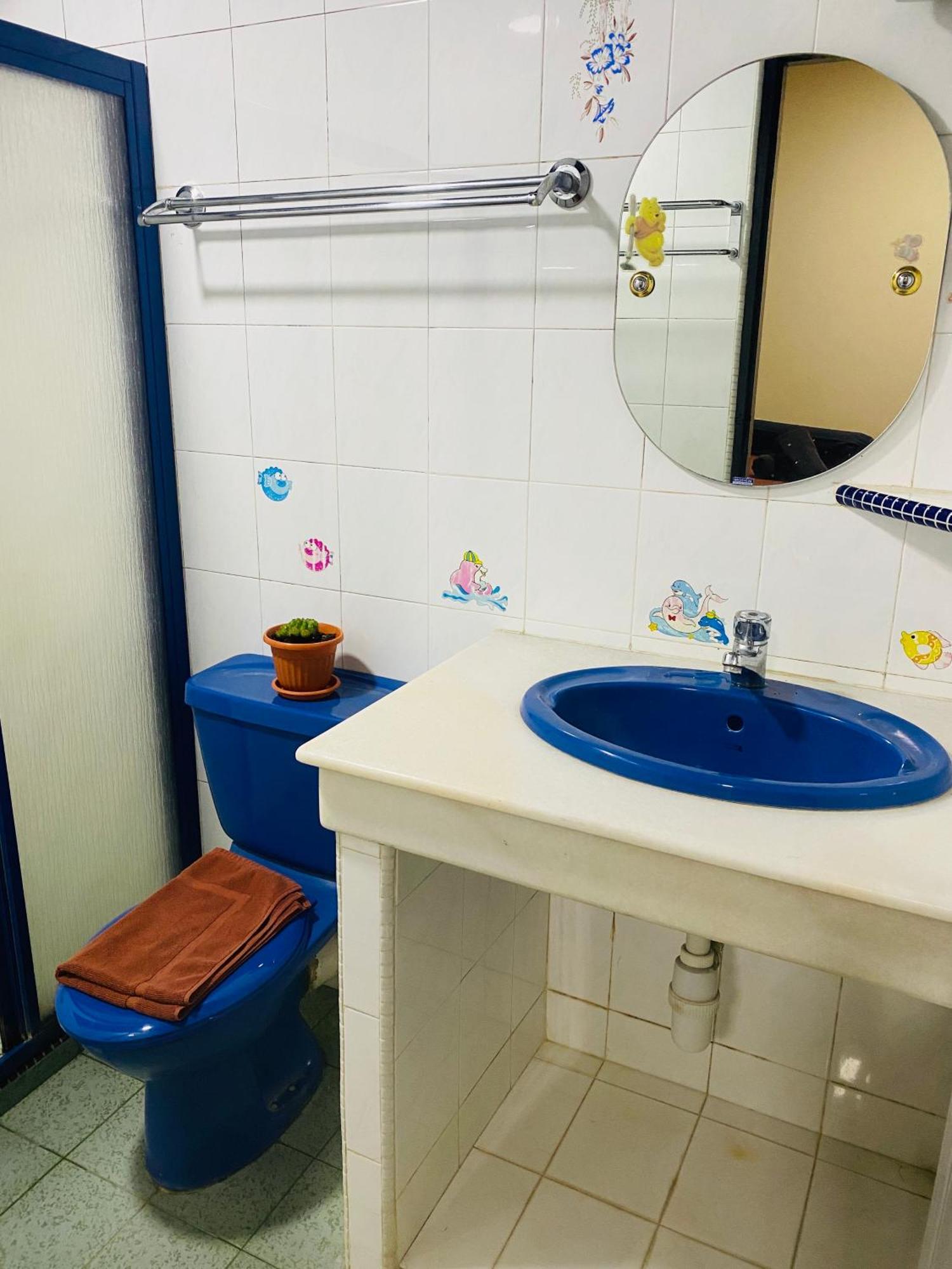 Hotel 100 Oastel Coliving Tanah Rata Habitación foto